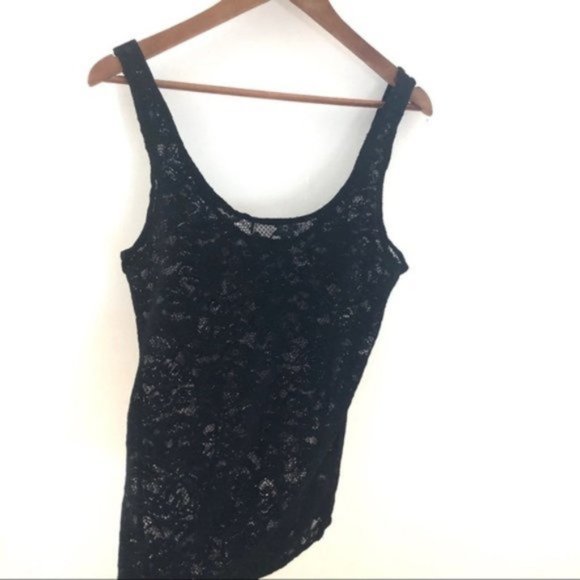 Aritzia Talula Tank-Top black floral lace Size M - Picture 5 of 6